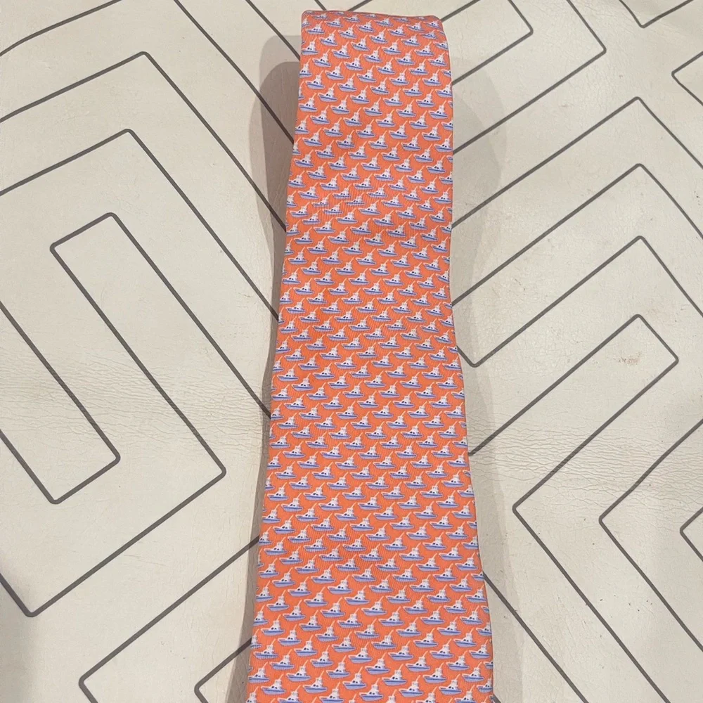 Vineyard Vines Junior Neck Tie
